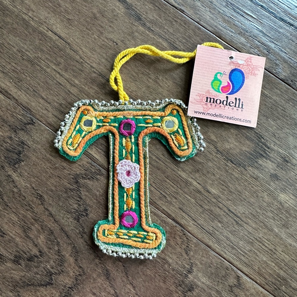 Felt Letter T Ornament /Present Topper